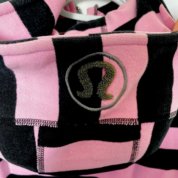 Lululemon size 6 - Picture 2 of 3